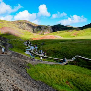 Poze Yoga Retreat Midnight Sun